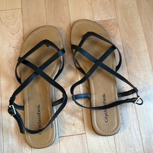 Perfect condition strappy sandals !
